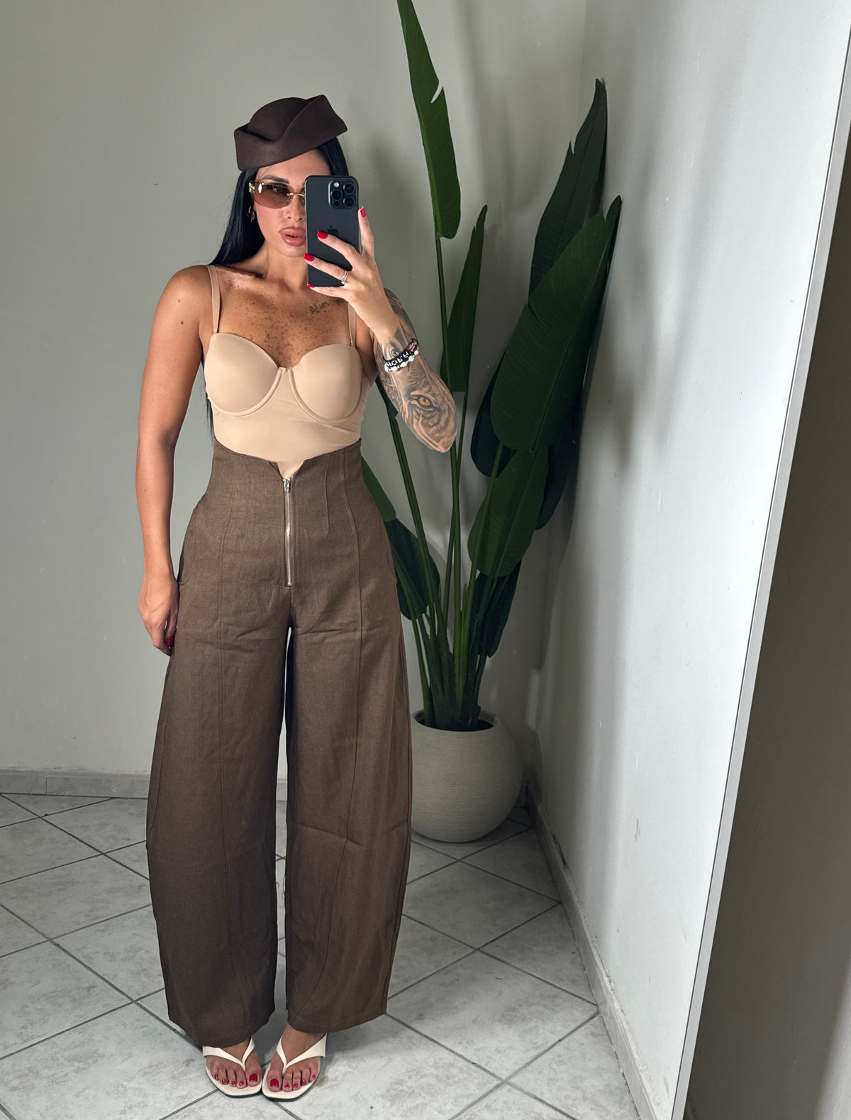 Pantalone zip marrone✨