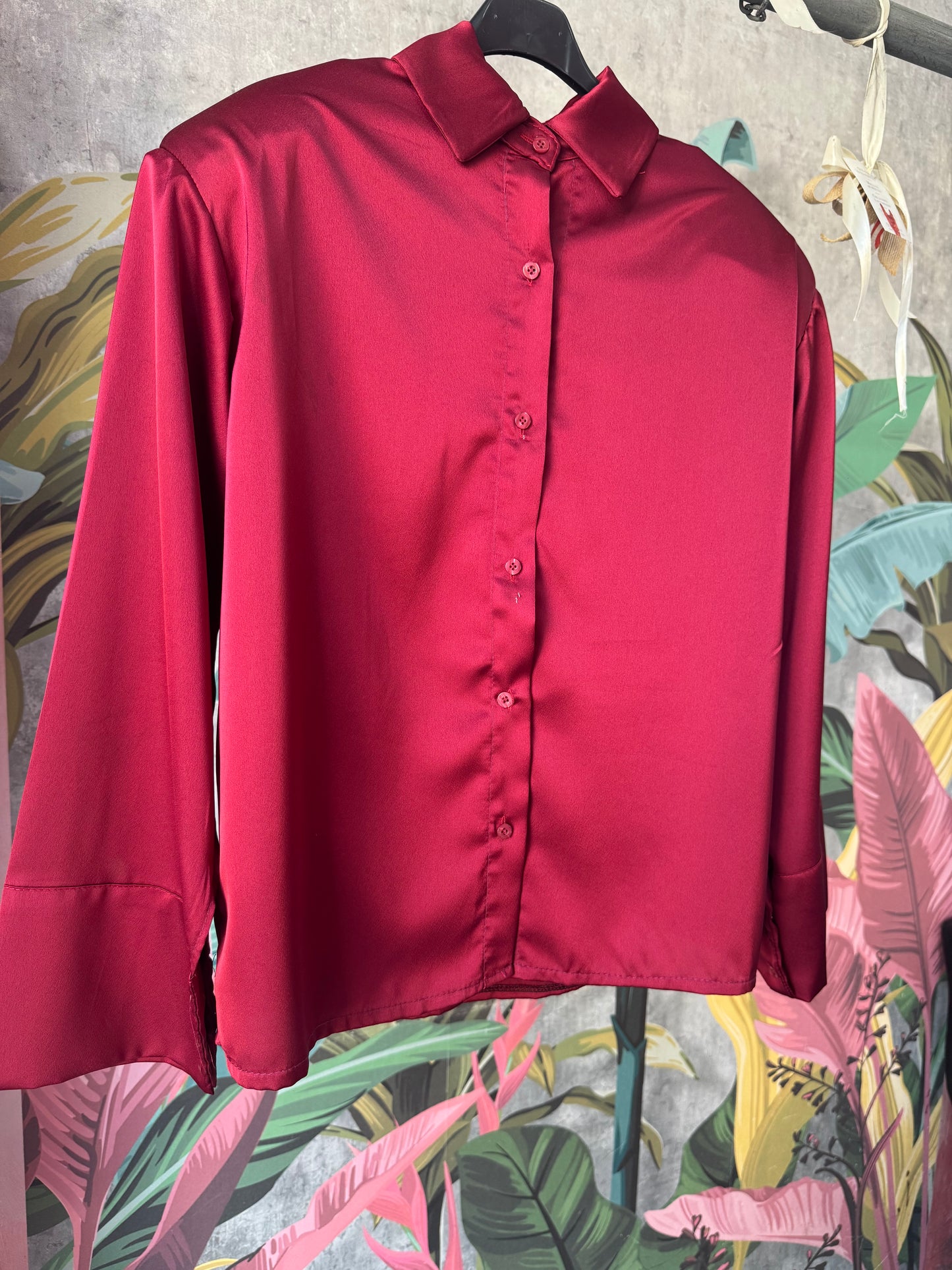 Camicia in raso bordò