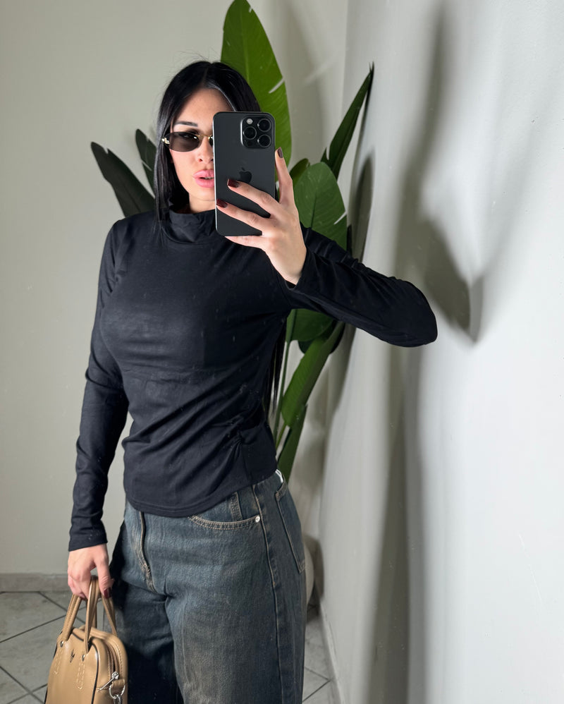 Magliettina mezzo collo drappeggiata✨