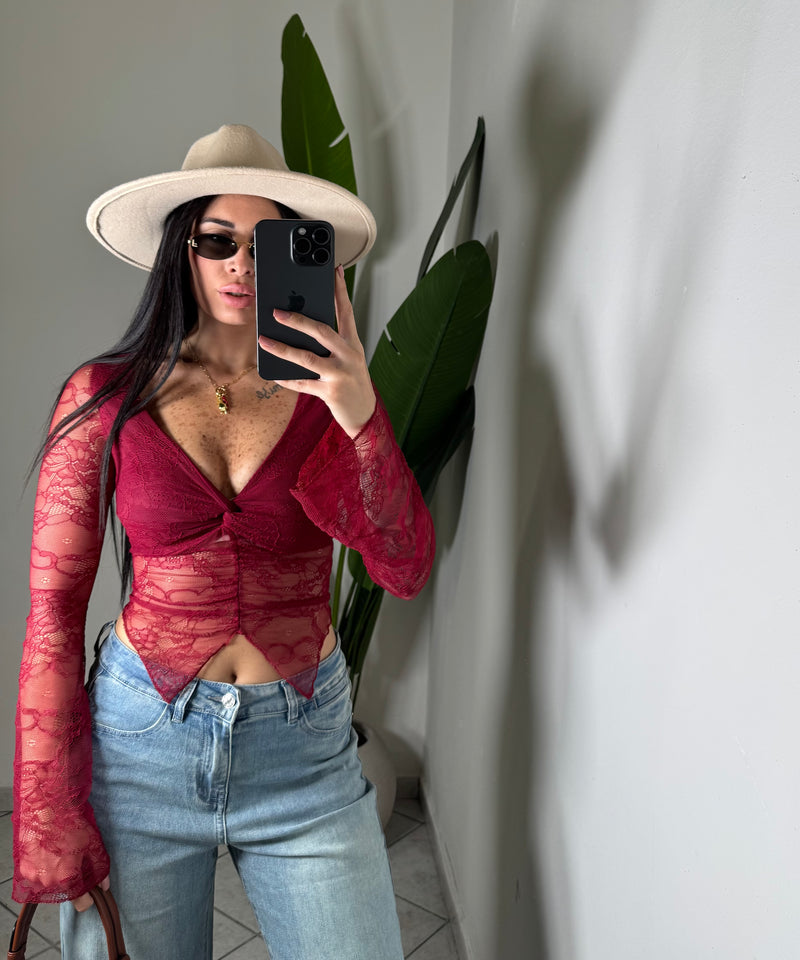 Magliettina in pizzo✨