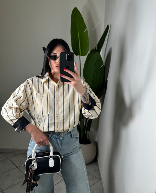 Camicia con risvolto nera