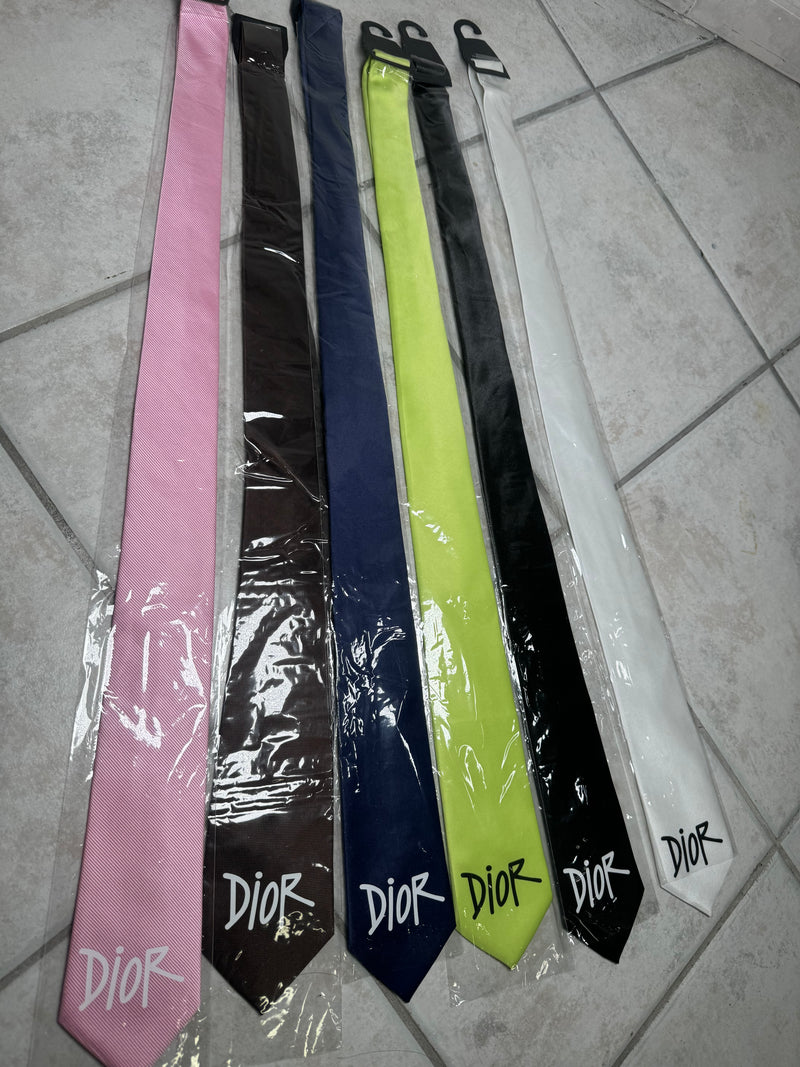 CRAVATTA DIOR✨