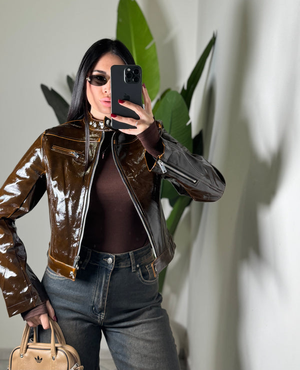 Chiodo marrone in vernice✨