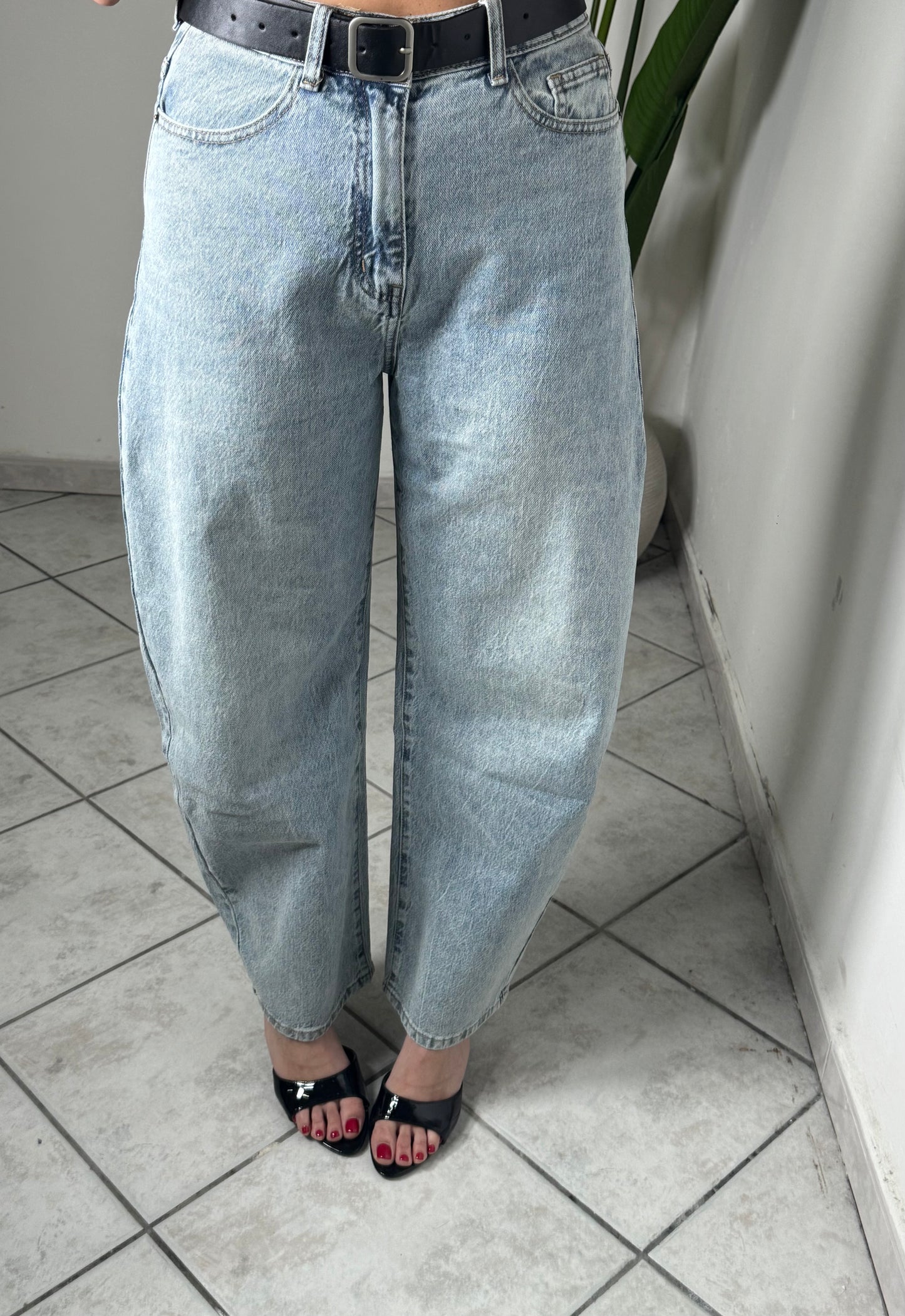 Jeans ballon con cintura