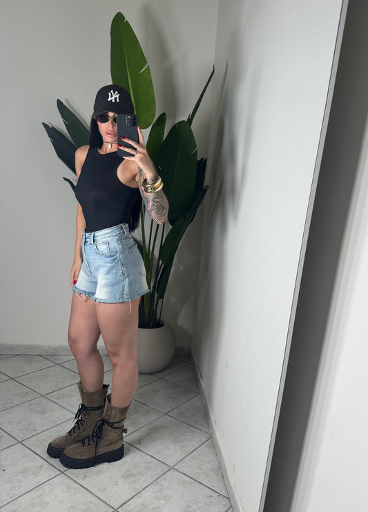 Shorts Miss two✨