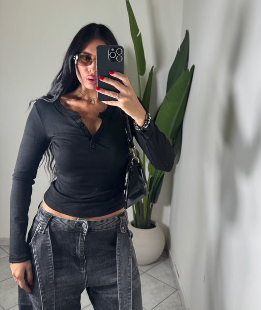 Magliettina con bottoncini✨