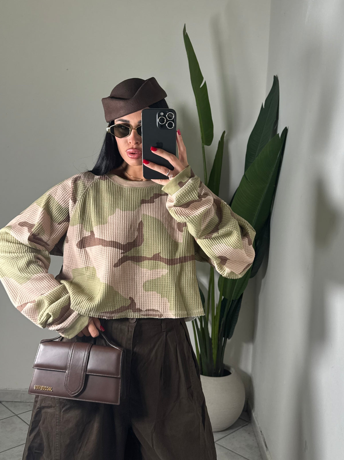 Felpina militare crop✨