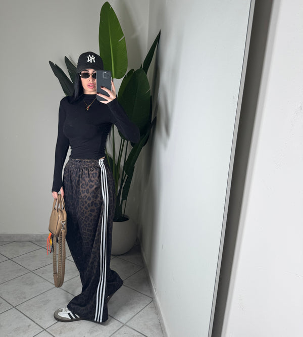 Pantalone mood Adidas maculato ✨